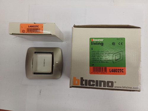 Materiale elettrico civile - materiale,