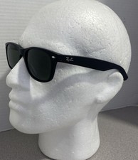 Ray-Ban RB2132 New Wayfarer