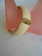 alto BRACCIALE firmato SARAH COVENTRY a manetta striscia beige del 1963