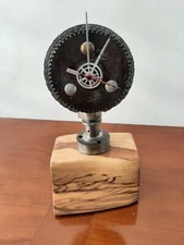 OROLOGIO da TAVOLO   parti di un cambio ed albero a cammes legno di ulivo UNICO
