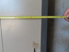 Armadio metallico con 4 ripiani