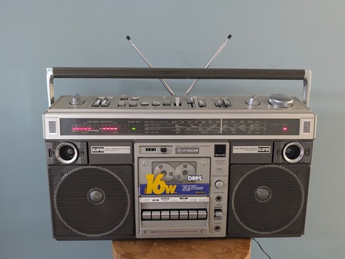 Boombox ghettoblaster hitachi - ghettoblaster,