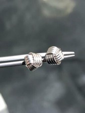 Orecchini A Perno Halo In Oro