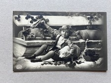 C) Cartolina formato piccolo augurale maiali quadrifoglio fortuna bambino 1913