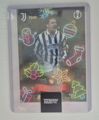 Topps total football champions - total,