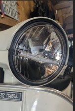 ADATTATORE PER MONTAGGIO FARO ANTERIORE A LED VESPA PX 125 150 200