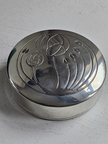 Rennie mackintosh inspired - mackintosh,