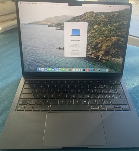 A2681 macbook air m2 - 13,6",