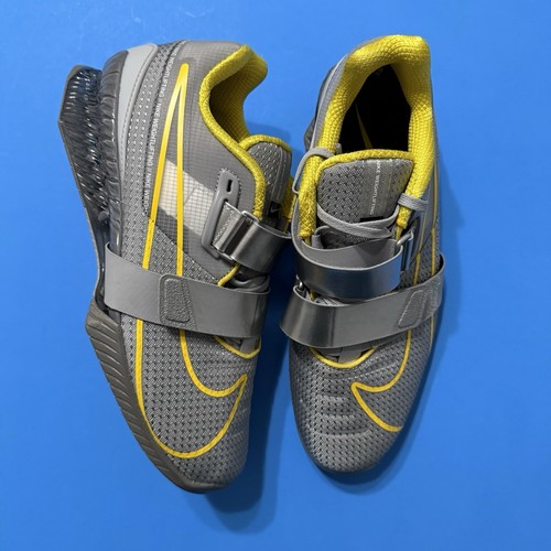 Nuove scarpe sollevamento - nuove,