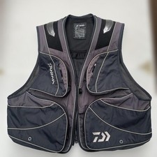 Gilet DAIWA Ayu DV-3008 taglia