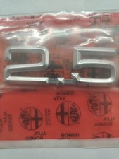 Scritta, Emblema "2.5" per