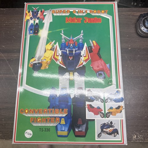 Vintage super 1 robot - in,
