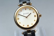 Near MINT Gucci Diamantissima