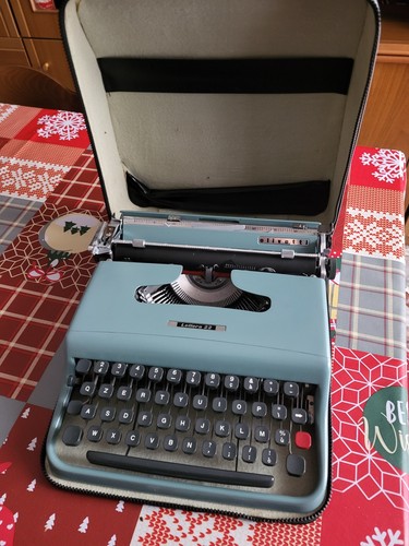 Macchina scrivere vintage - scrivere,