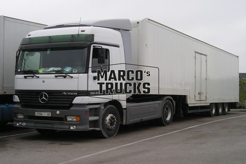 Foto camion mercedes benz - foto,