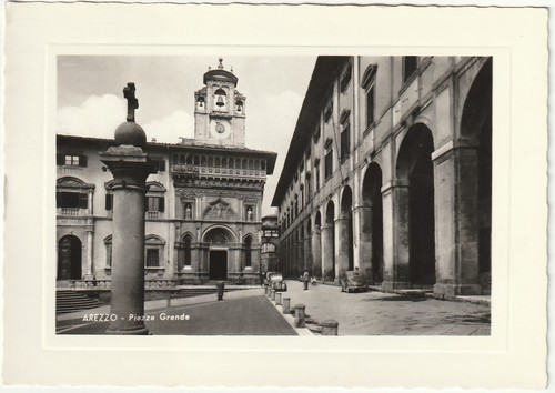 Arezzo piazza grande 8723 - arezzo,