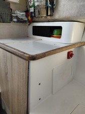 Barca a motore Hydra 265 vector