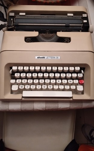 Macchina scrivere vintage - da,