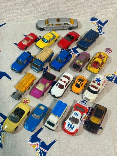 Set auto miniatura anni - in,