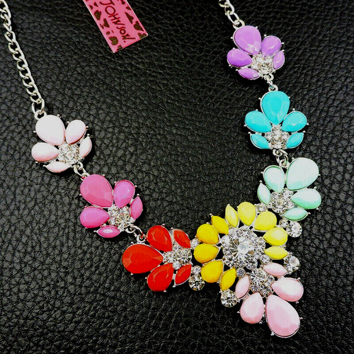 Collana con ciondolo - , a