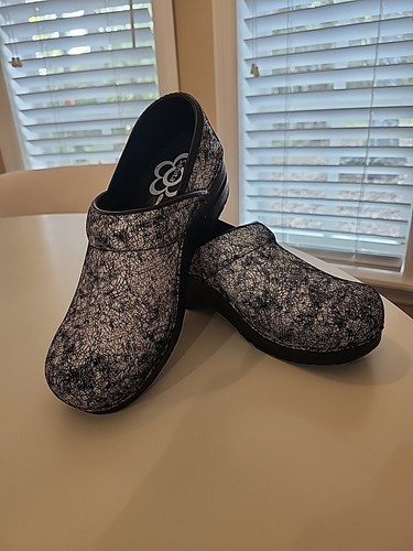 Scarpe infermieristiche