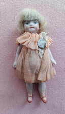 Antica bambola casa delle