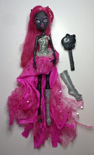 Monster High 13 Wishes Catty Noir Doll Mattel