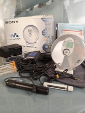 Rare Sony Walkman portable Mp3 CD player D-NE800 silver + Accessories