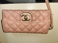 Chanel pink quilted wristlet - pink,