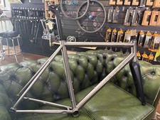 Enigma Evoke 56 cm titanio