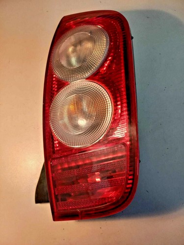 Fanale posteriore nissan - dx,