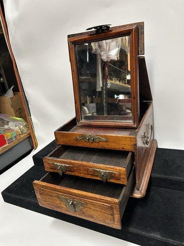 Antico mobiletto asiatico - , in