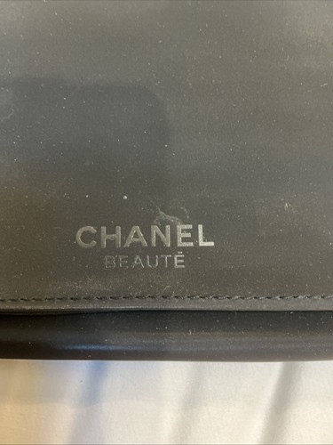 Chanel beaute custodia nera - chanel,