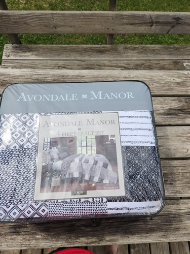 Avondale manor evangeline - manor, set