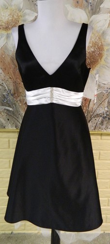 Abito junior elegante nuovo - abito,