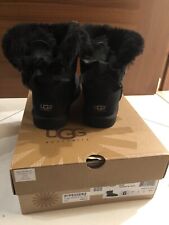 UGG Mini Bailey Button II Donna Scarpe - Chestnut, EU 37 Con Fiocco
