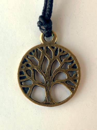 Collana con ciondolo albero