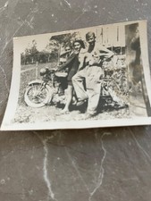 Foto moto non identificata amici1945 Caravaggio epoca fotografia