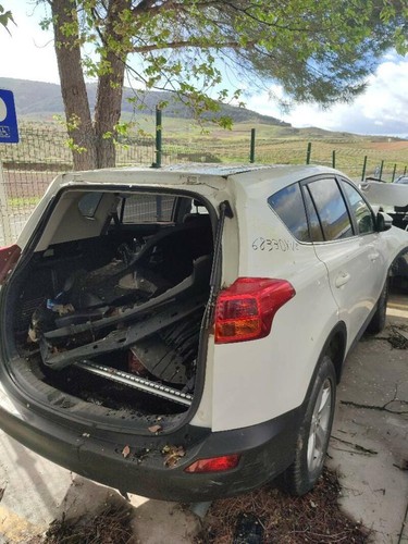 Sin ref tapa maletero - , toyota