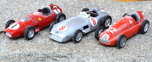 Vecchie auto corsa - 3, brumm