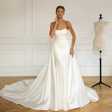 Splendido abito da sposa a