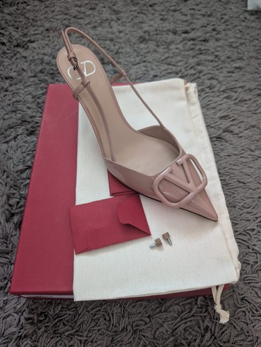 Prezzo consigliato 890 - , €