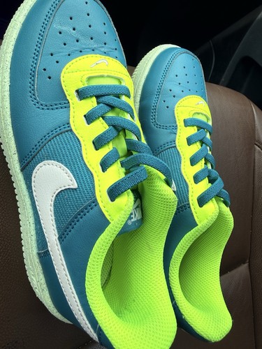 Practically brand new - nike, air