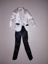 Barbie Ken Smoking Sposo