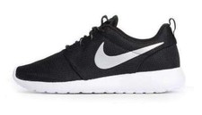 NIKE Roshe One, Sportiva DONNA