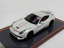 1/64 U2 Modello di Una Ferrari F12 DMC IN Paerl Bianco 499 Pezzi Corridore Last