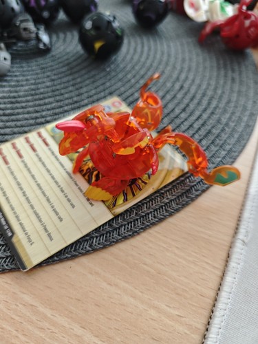 Bakugan aquos viper helios - aquos,