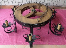 LAMPADARIO RUSTICO IN FERRO BATTUTO E LEGNO MOD.RUOTA 6 LUCI E14 RUSTICI nuovo