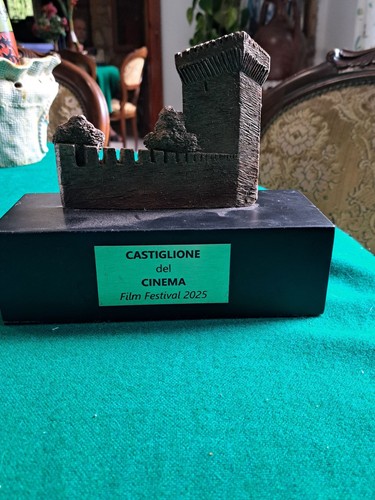 Targa scultura ottone - in,
