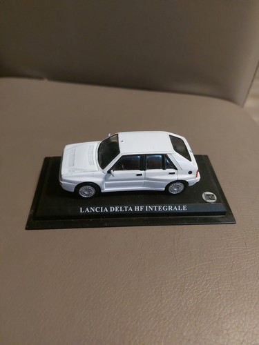Modellino lancia delta - lancia,